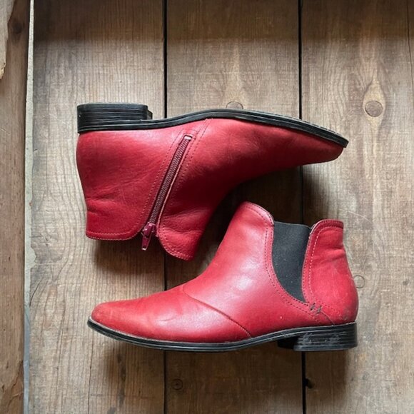 Ziera Red Short Boot Zip Vintage Nordstrom size 38 w - Picture 1 of 10